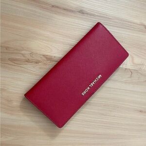 Michael Kors Women's Jet Set Travel Flat Slim Leather Bifold Wallet